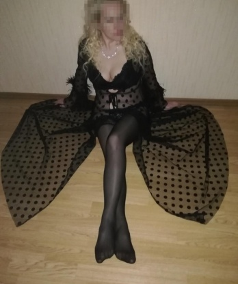 Анкета проститутки Карина - Фото, г. Александровск, 38 лет, №4064